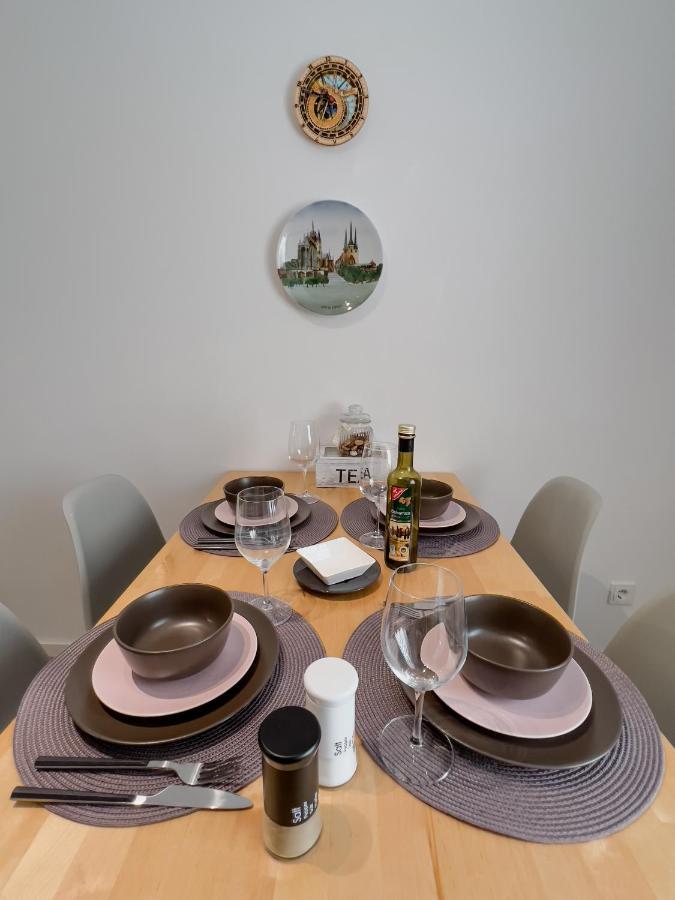 Schoene Helle & Gemuetliche Wohnung In Altstadtnaehe Erfurt Room photo